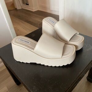 Steve Madden Off-White Platform Slides